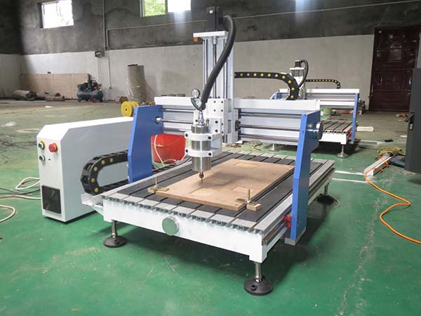 The difference with wood cnc router and advertising cnc router