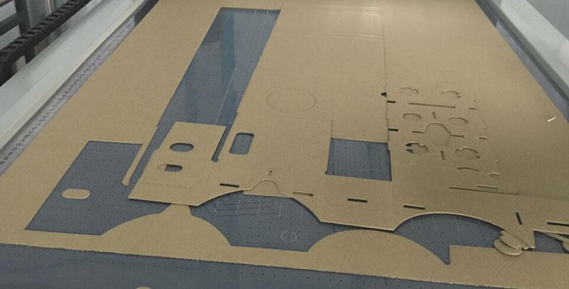 corrugated cardboard making board oscillation cutter sample