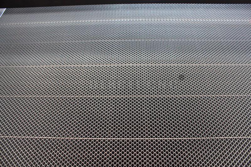 Honey comb table of laser engraver