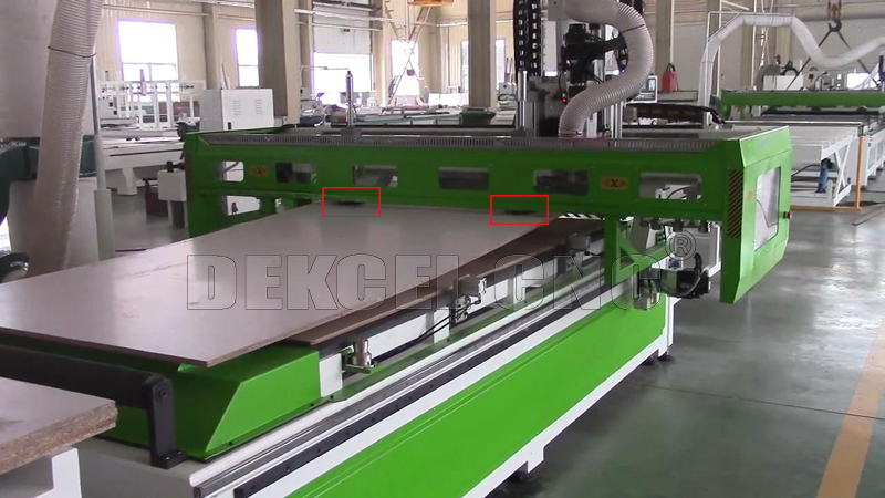 board autoloading system for plate type furniture production line cnc router