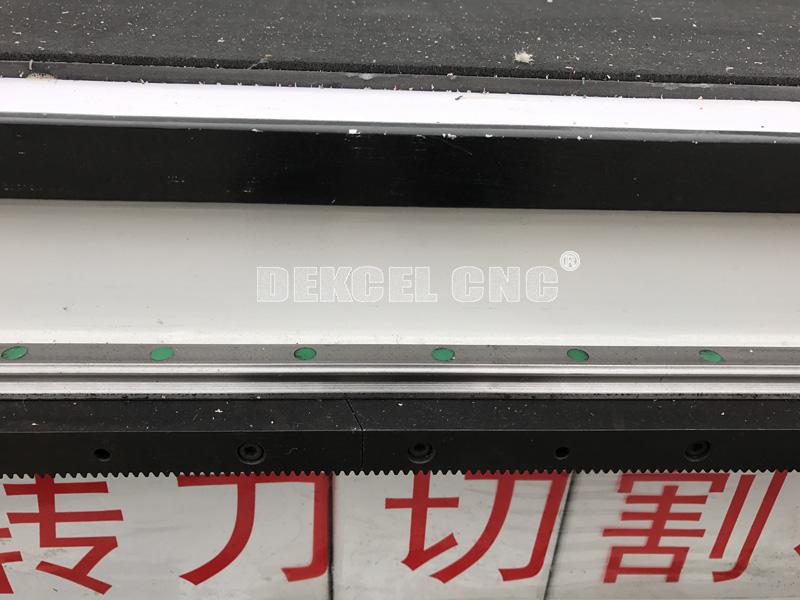 Hiwin square rails leather cutting machine