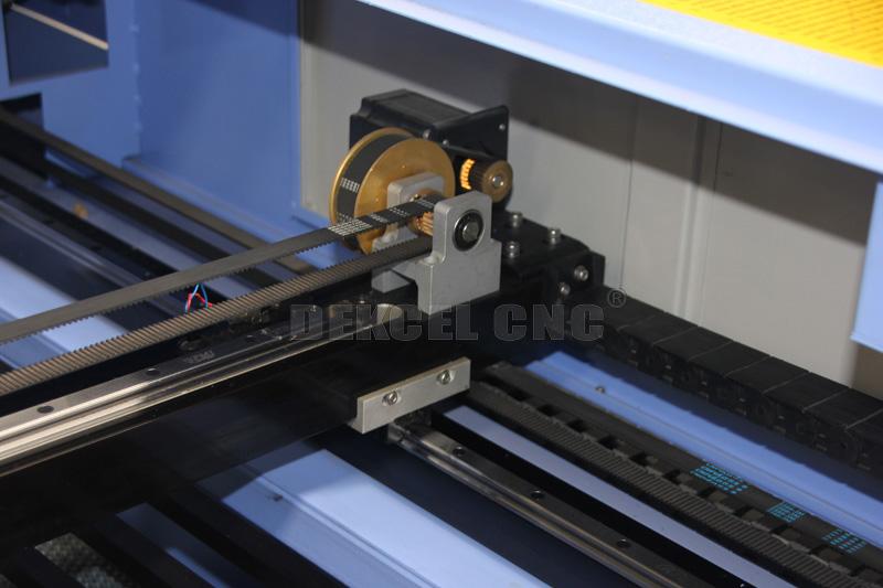 Belt transmission of laser engraver