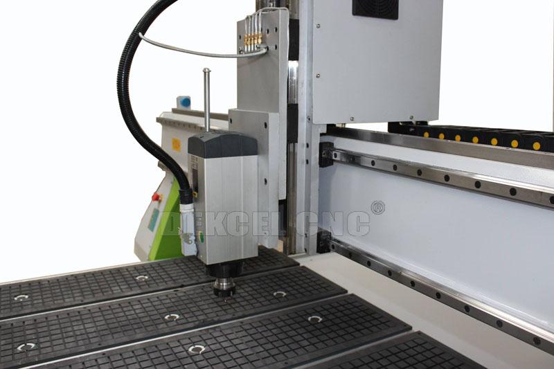 cnc router with rotary machine spindle 