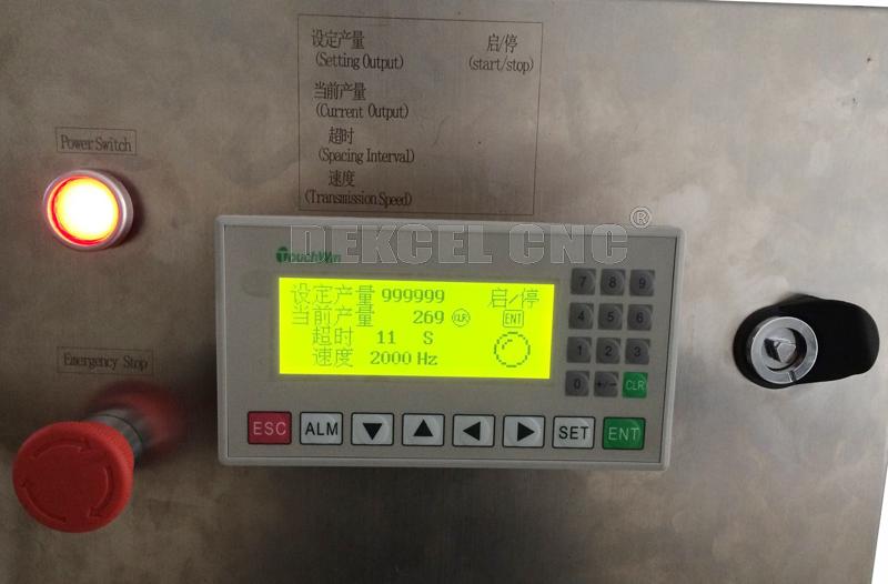 Flying fiber laser marking machine for pen control system