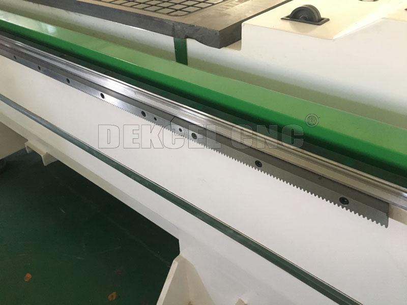 ATC cnc wood carving machine guide rails