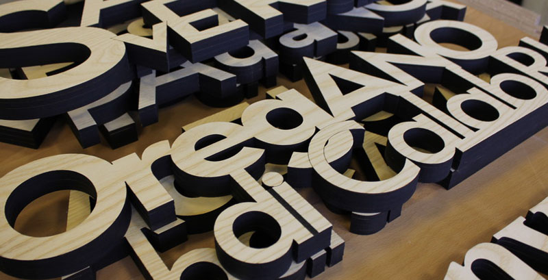 die boad letter cutting by 1325 150w laser cutting machine