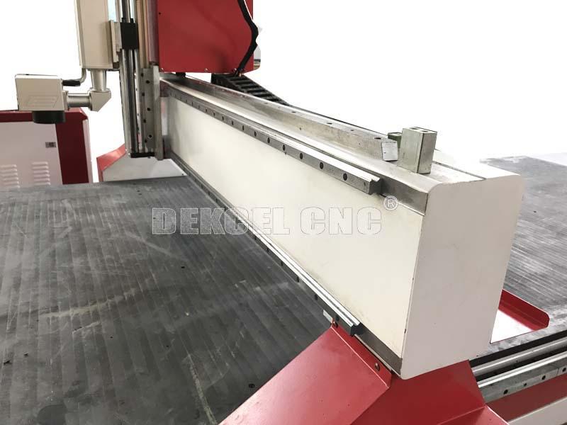 large glass laser engarving machine hiwin guide rail.jpg