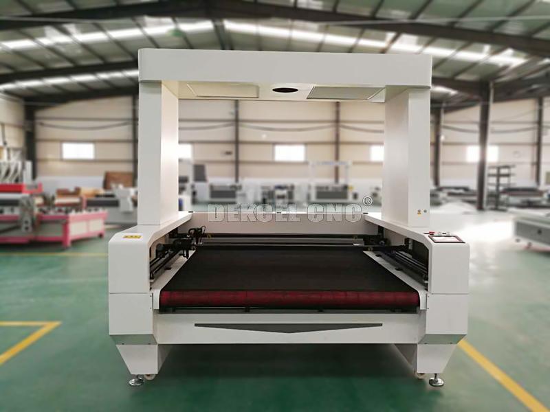 CCD double rails fabric laser cutting machine