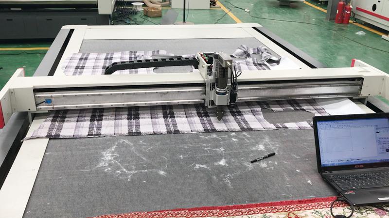 fabric cloth oscilaltion cutter plotter machine