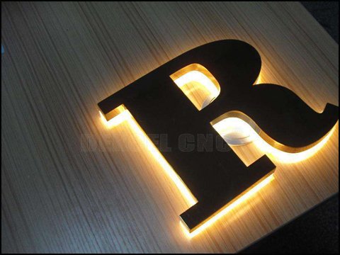 The development of wood cnc router in advertising industry.