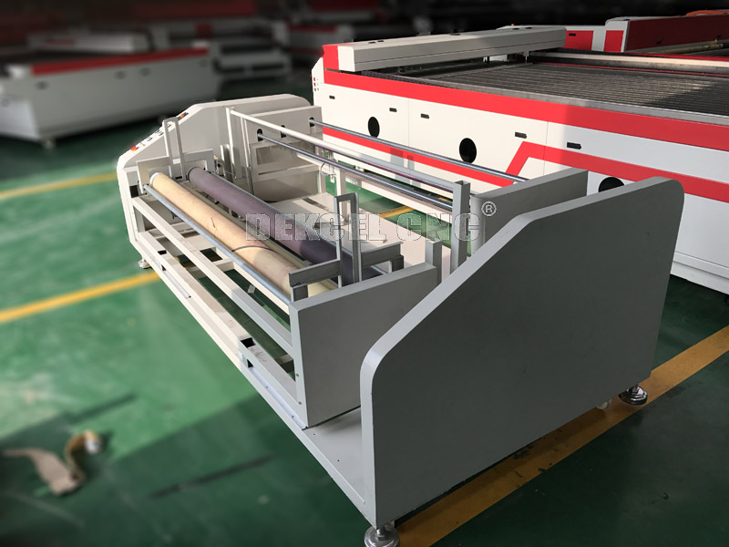 leather oscillation cutter feeding system