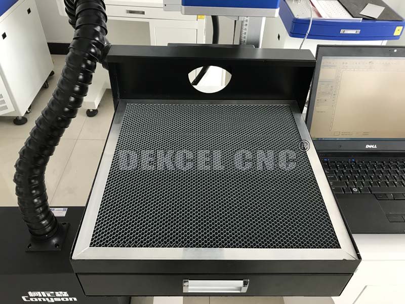 co2 wood marking machine honeycomb table.jpg