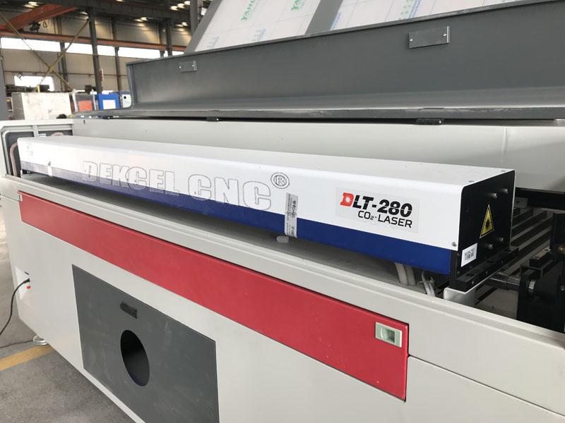 Jilin yongli co2 280w metal and nometal cutting laser tube.jpg