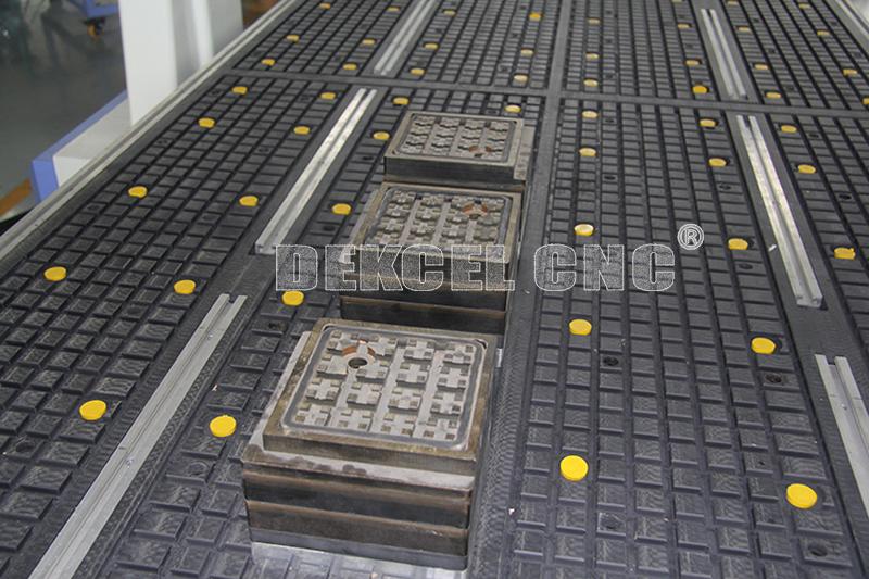 Vacuum & T-slot table including vacuum blocks.jpg