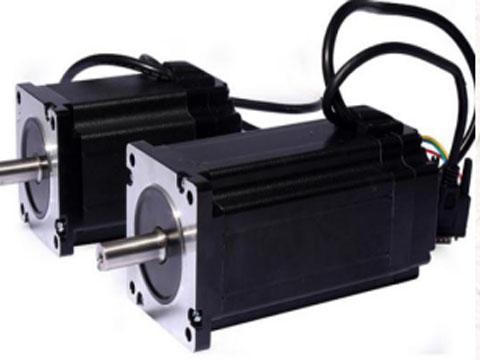 motor of cnc wood router machine.jpg