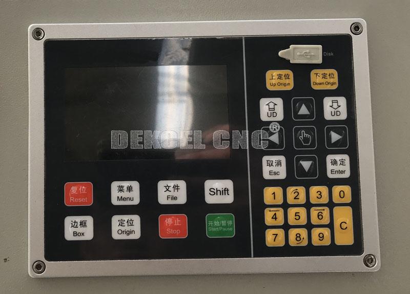 intelligent digital oscillation knife cutting machine control panel.jpg