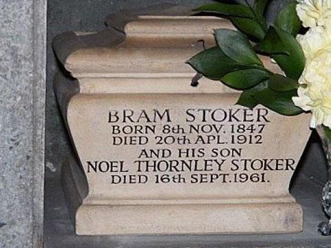 cnc router engraving machine for tombstone.jpg