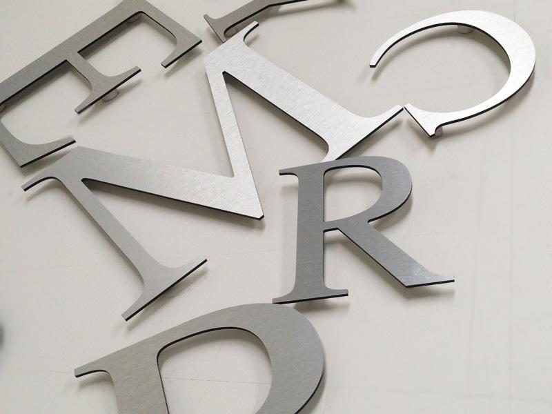 aluminium sheet cutting by router spindle oscillating knife cutter