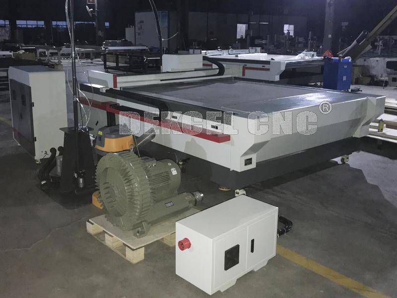 Vacuum pump and dust collector for router spindle oscillating plotter